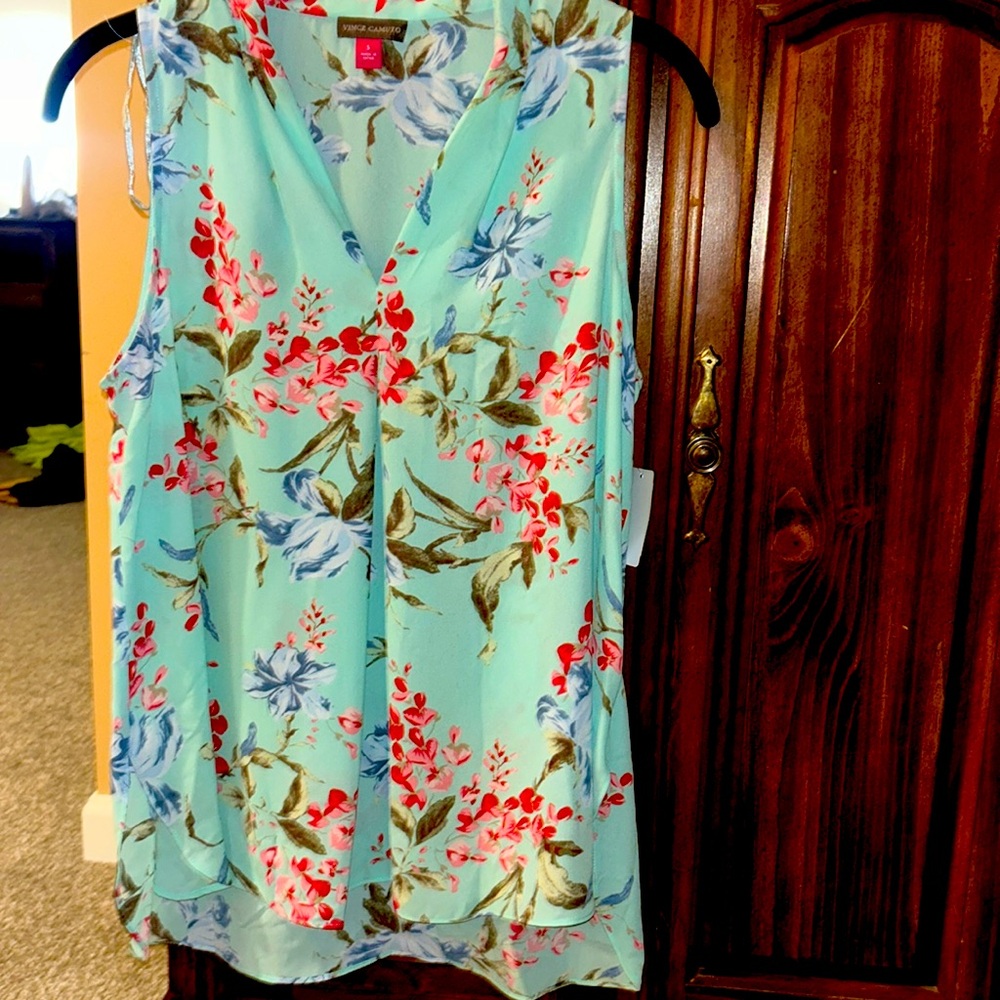 NWT Vince Camuto floral tank top